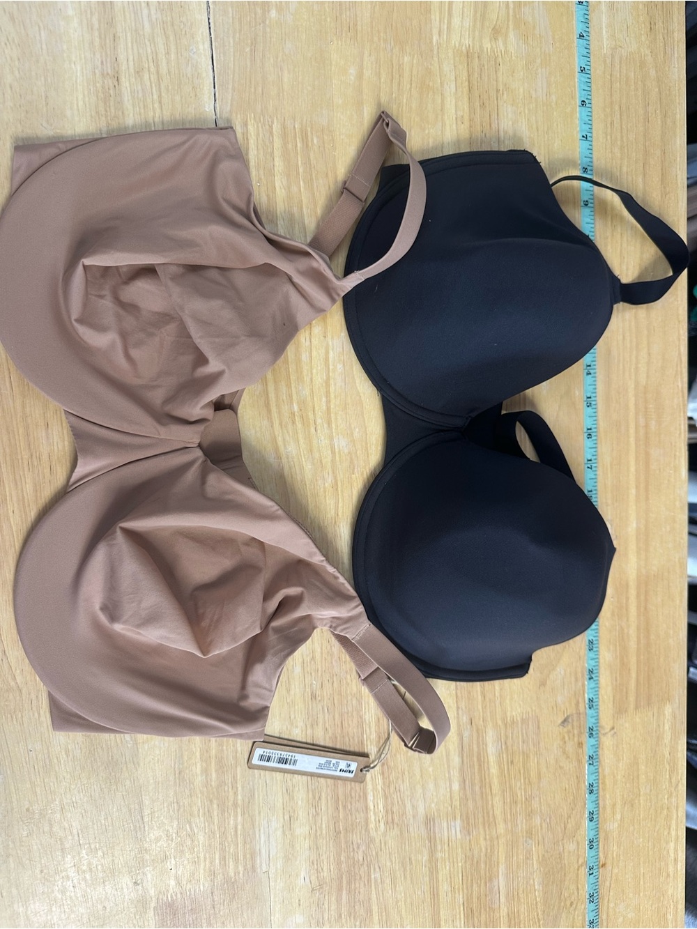 704. Skims 38ddd nwt bundle set of 2pcs